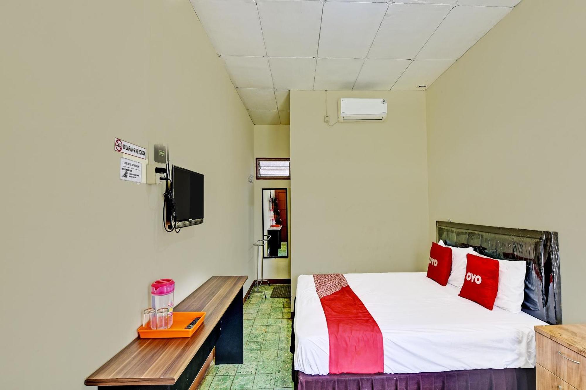 Cilopadang Oyo 90443 Hotel New Kartika In מראה חיצוני תמונה