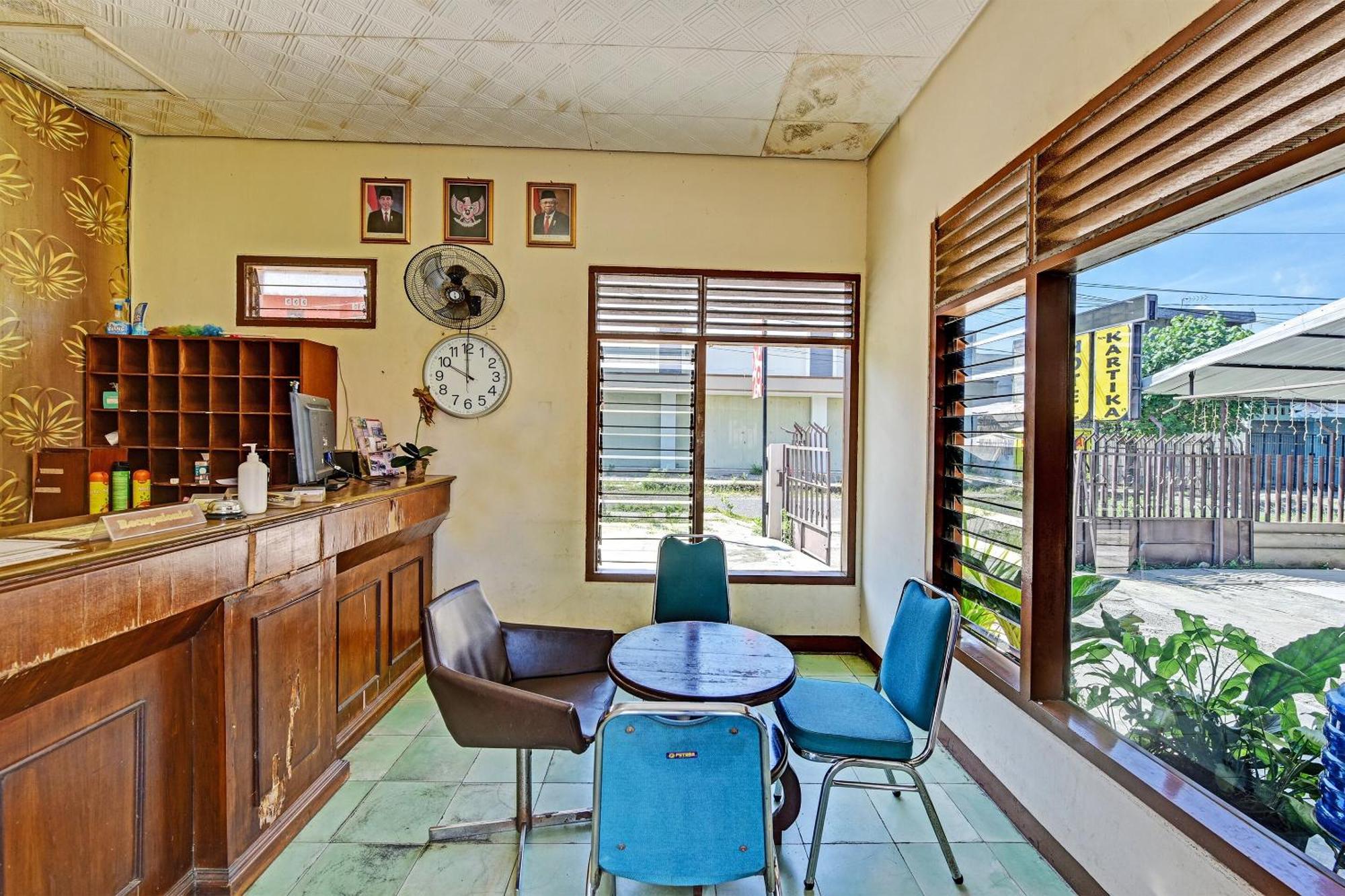 Cilopadang Oyo 90443 Hotel New Kartika In מראה חיצוני תמונה