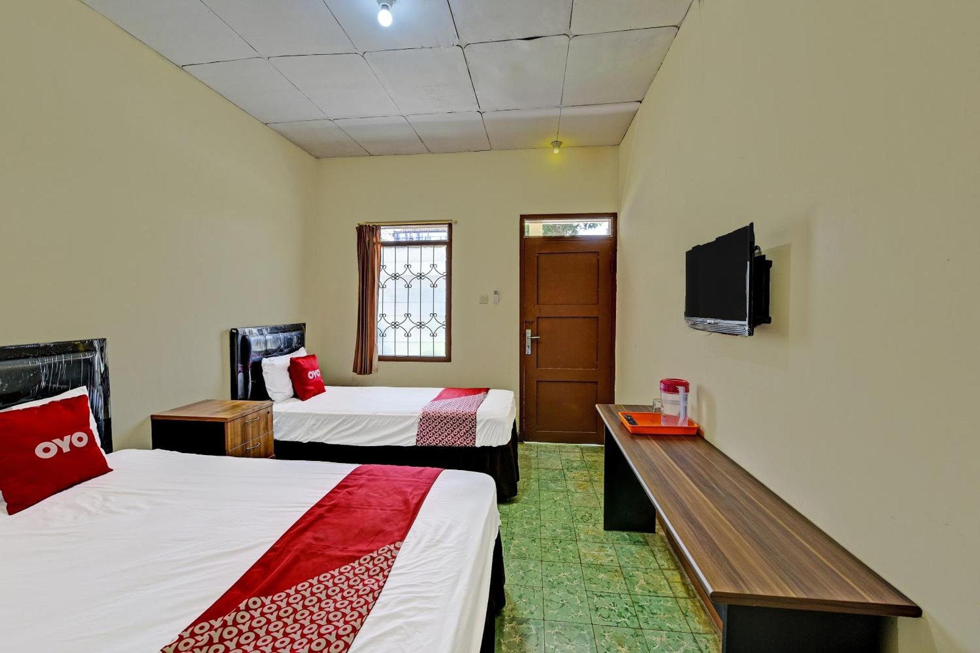 Cilopadang Oyo 90443 Hotel New Kartika In מראה חיצוני תמונה