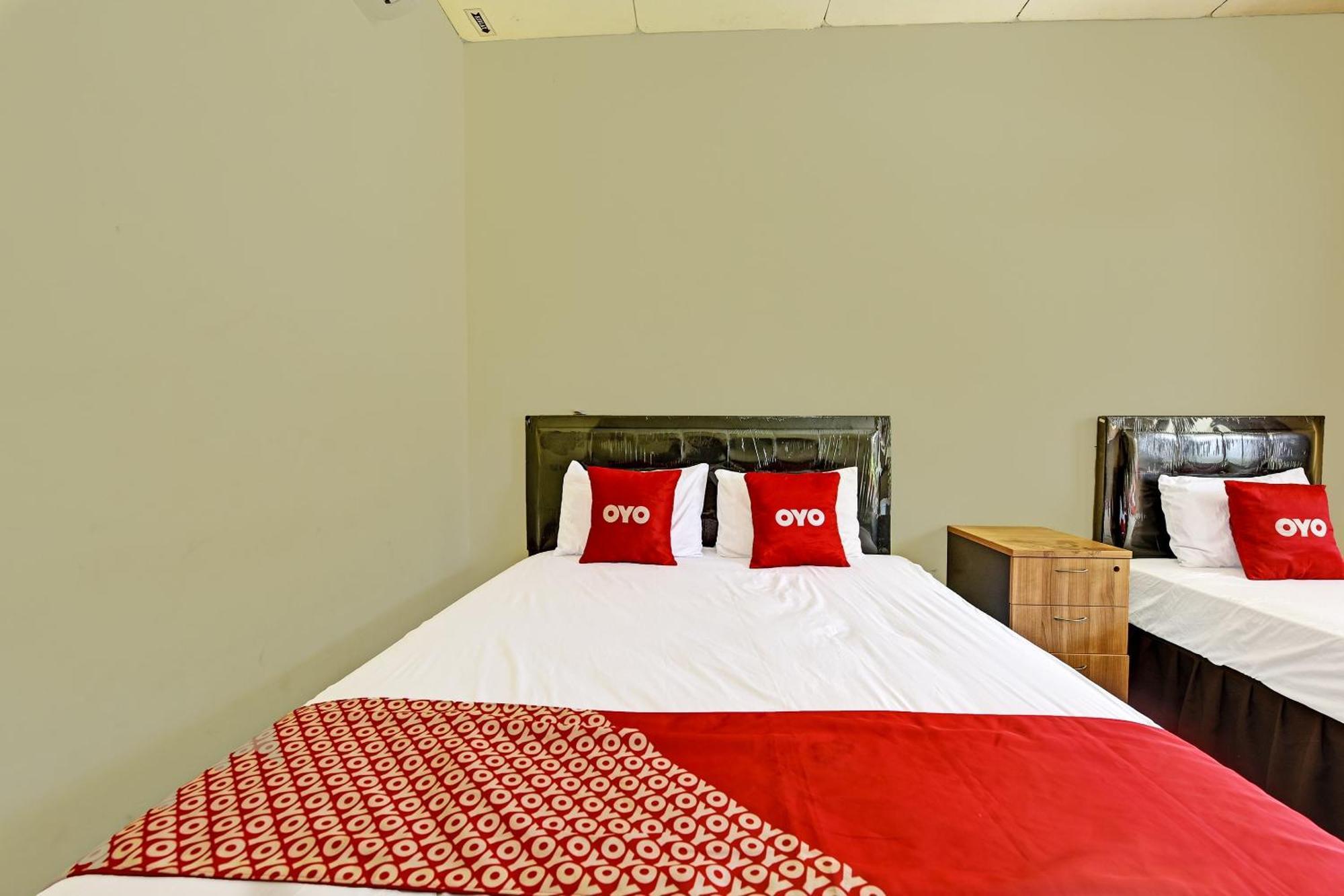 Cilopadang Oyo 90443 Hotel New Kartika In מראה חיצוני תמונה