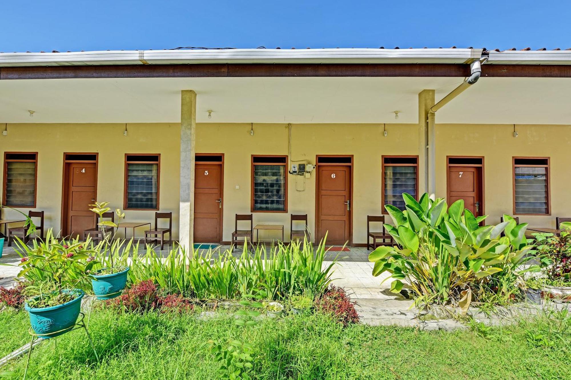 Cilopadang Oyo 90443 Hotel New Kartika In מראה חיצוני תמונה