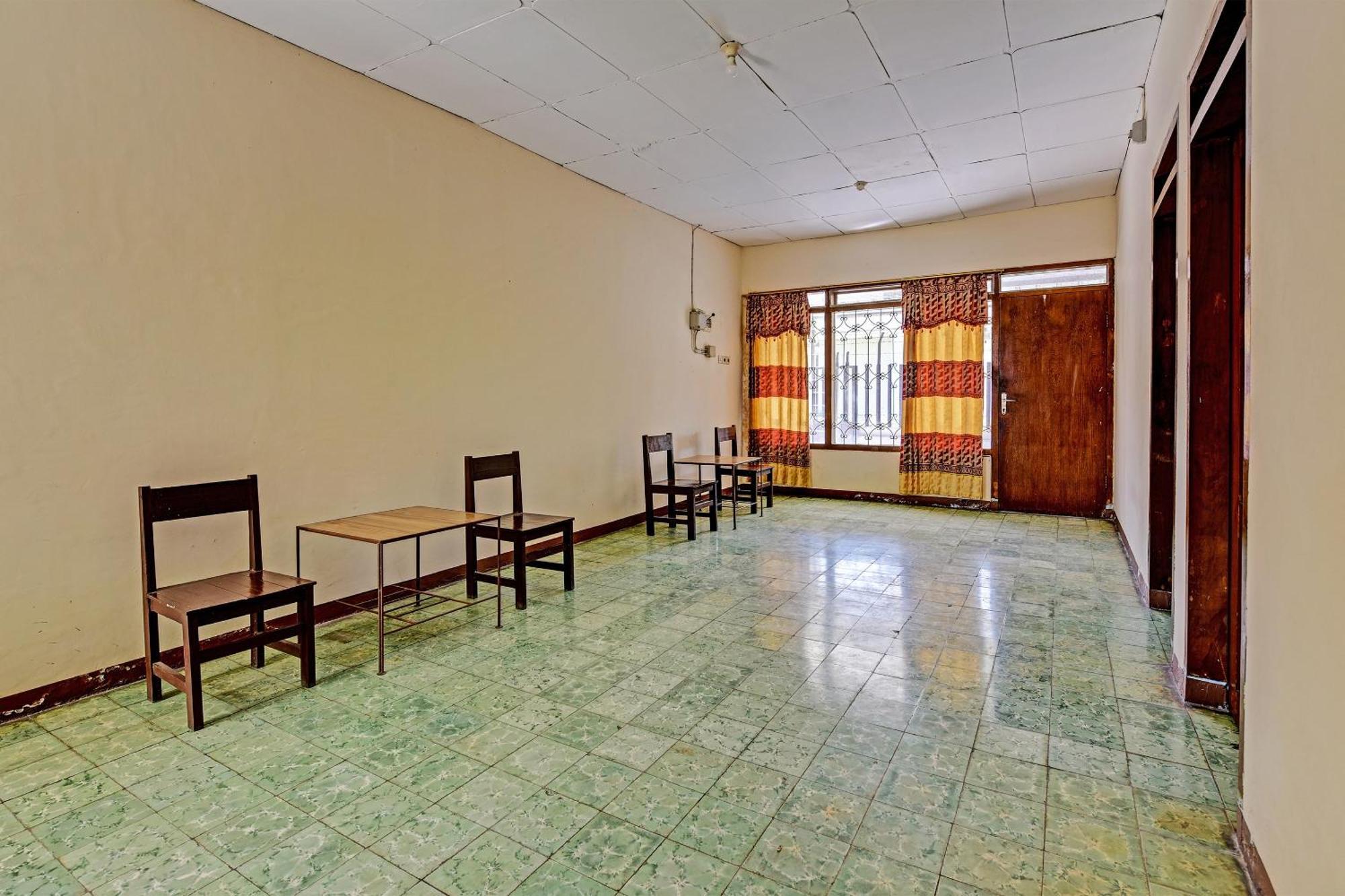 Cilopadang Oyo 90443 Hotel New Kartika In מראה חיצוני תמונה
